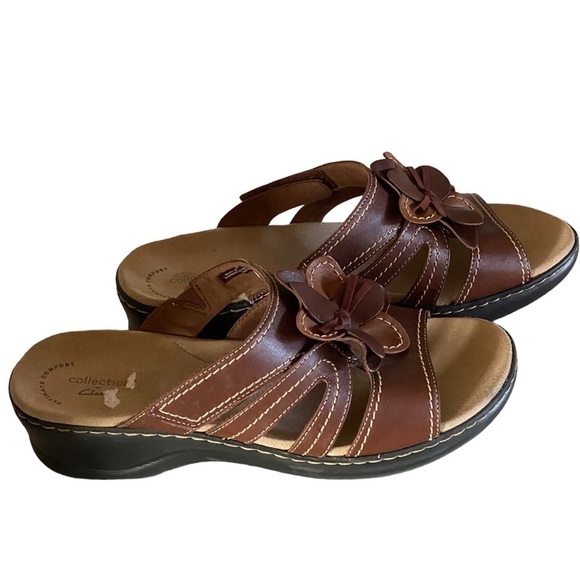 CLARKS COMFORT LEATHER COLLECTION SLIP-ONS BROWN 2” Heel Leather Flower … - Picture 8 of 13